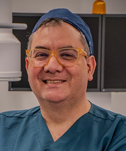 Dr. Carlos Restrepo-Garces